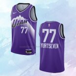 Camiseta Utah Jazz Omer Yurtseven NO 77 Ciudad 2023-24 Violeta